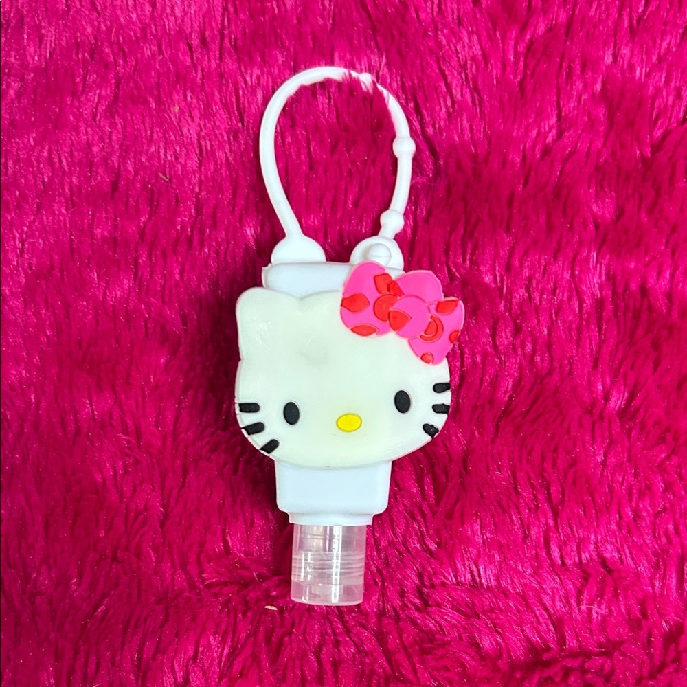Hello Kitty Hand Sanitizer Holder With Hand Sanitizer Hello Kitty Hand Sanitizer Holder With Hand Sanitizer